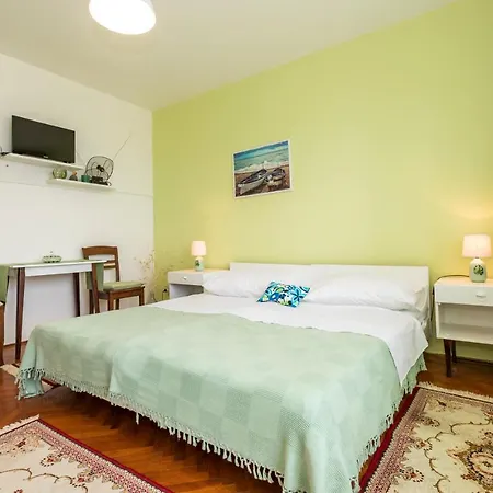 Bed & Breakfast Muzic Budget Double 3*