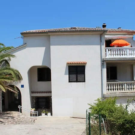Muzic Budget Double Mali Losinj