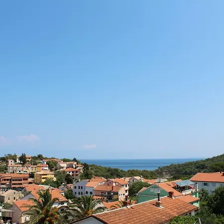 Muzic Budget Double Bed & Breakfast